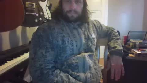 ronniejohnston13 online show from November 2025 03:58:02 PM