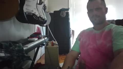 ronniejohnston13 online show from June 2026 05:50:02 PM