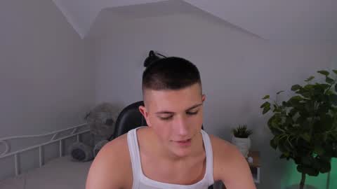 Rony online show from December 2024 04:31:01 PM