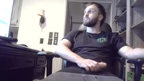 Snapshot of roofguy11 chatting on November 2025 04:51:02 AM roofguy11 online show from November 2025 04:51:02 AM