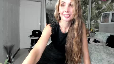 Snapshot of rora_ chatting on December 2024 01:51:02 AM Aurora online show from December 2024 01:51:02 AM