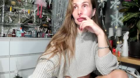 Snapshot of rora_ chatting on December 2024 11:08:02 PM Aurora online show from December 2024 11:08:02 PM