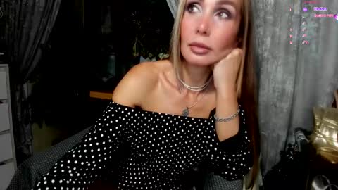 Snapshot of rora_ chatting on October 2025 09:59:02 PM Aurora online show from October 2025 09:59:02 PM