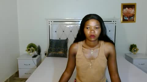 Rorenah online show from June 2026 07:02:01 PM