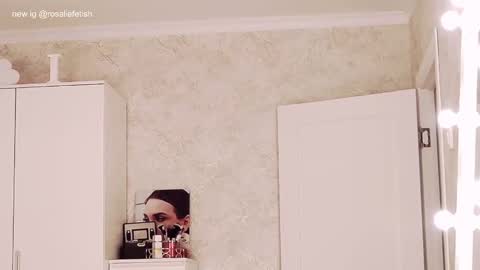 Snapshot of rosaliefetish chatting on February 2025 02:34:02 PM Rosalie online show from February 2025 02:34:02 PM