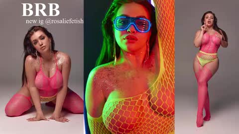 Snapshot of rosaliefetish chatting on February 2025 08:35:02 PM Rosalie online show from February 2025 08:35:02 PM