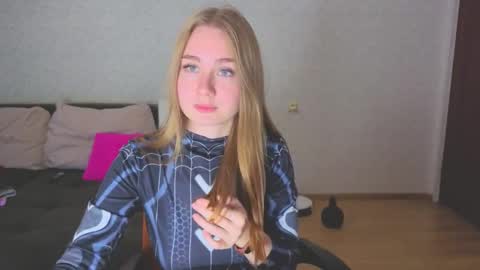 Snapshot of rosalina0230 chatting on October 2025 02:23:02 PM rosalina online show from October 2025 02:23:02 PM