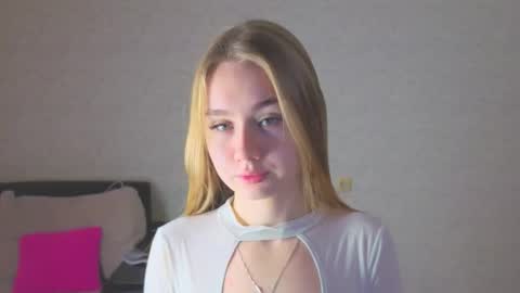 Snapshot of rosalina0230 chatting on November 2025 06:34:01 AM rosalina online show from November 2025 06:34:01 AM