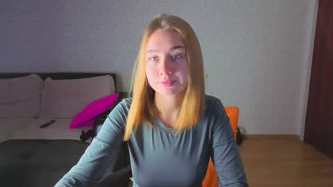 Snapshot of rosalina0230 chatting on December 2025 07:02:02 AM rosalina online show from December 2025 07:02:02 AM