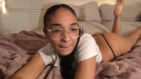 Snapshot of rosalinatoosexy chatting on January 2025 08:40:01 AM Rosalina online show from January 2025 08:40:01 AM