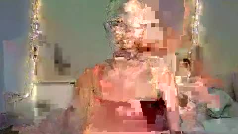 Snapshot of rosalinatoosexy chatting on September 2025 04:36:01 AM Rosalina online show from September 2025 04:36:01 AM