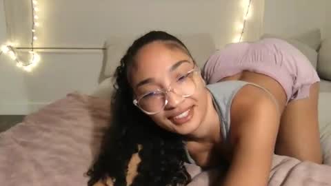 Snapshot of rosalinatoosexy chatting on November 2025 10:48:02 AM Rosalina online show from November 2025 10:48:02 AM