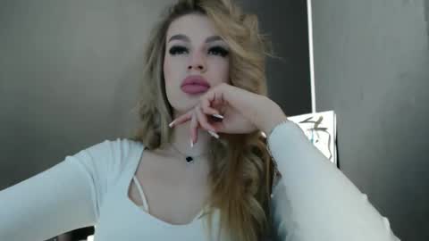 Rosalina online show from November 2025 02:20:01 PM