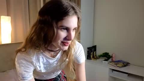 Snapshot of rosalvaulman chatting on December 2025 03:18:02 PM Kylie online show from December 2025 03:18:02 PM