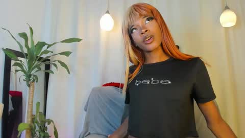 Snapshot of rosaly_rodman chatting on October 2025 01:55:01 PM rosaly_rodman online show from October 2025 01:55:01 PM