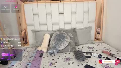 Aleja online show from March 2025 02:04:01 AM