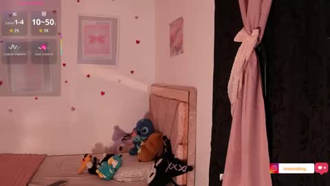 Aleja online show from April 2026 01:43:01 AM