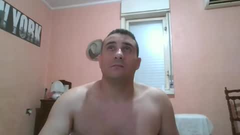 Snapshot of rosario1212 chatting on September 2025 10:01:02 PM Rosario online show from September 2025 10:01:02 PM