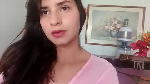 rosasvioletas online show from October 2025 06:06:01 PM