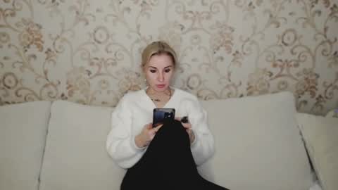 rose  shine online show from December 2024 10:11:02 AM