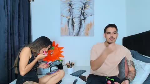 Rose And Dom online show from January 2025 01:18:02 AM