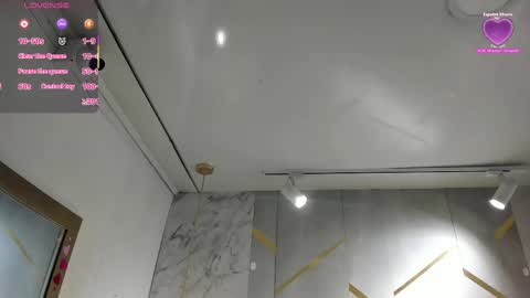 Snapshot of rose_nova_ chatting on May 2026 07:00:01 PM Rose 3 online show from May 2026 07:00:01 PM