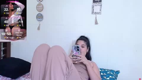 rose_towers4 online show from December 2025 06:23:01 PM