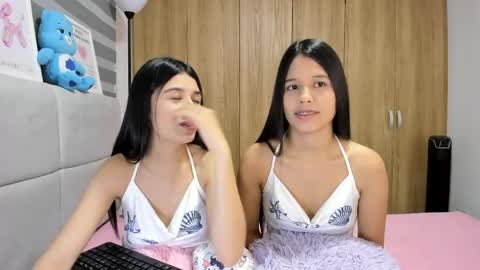 Rose y Miah online show from April 2026 02:36:02 AM