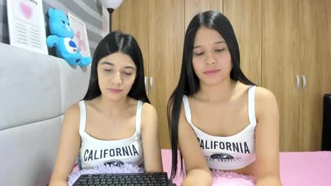 Rose y Miah online show from May 2026 02:41:01 AM