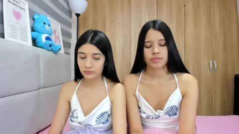 Rose y Miah online show from May 2026 03:13:01 AM