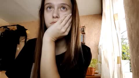 Snapshot of roseannehensle chatting on December 2025 01:21:02 AM Sophie online show from December 2025 01:21:02 AM