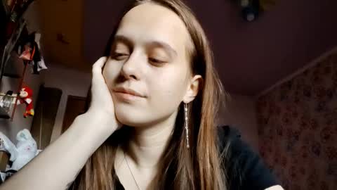 Snapshot of roseannehensle chatting on December 2025 06:07:02 AM Sophie online show from December 2025 06:07:02 AM