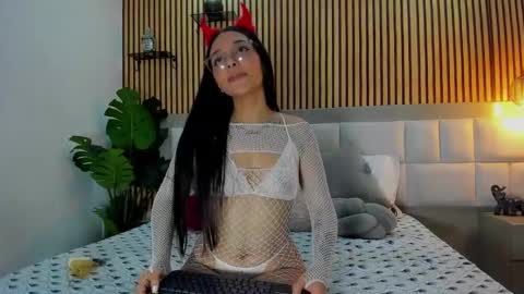 roseaurora online show from November 2025 12:38:01 PM