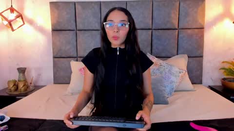 roseaurora online show from May 2026 10:35:01 AM