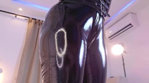 rosedelic online show from January 2026 02:39:01 AM