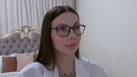 Rose Hubbard online show from February 2025 06:35:02 PM