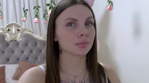 Rose Hubbard online show from February 2025 02:28:02 AM