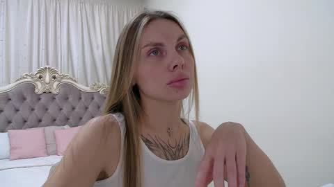 Rose Hubbard online show from September 2025 05:08:02 AM