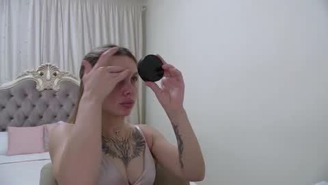 Rose Hubbard online show from October 2025 05:26:02 AM