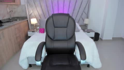 Snapshot of rosel_rouge chatting on January 2026 09:18:02 PM ROSEL online show from January 2026 09:18:02 PM