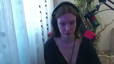 Lina online show from April 2026 01:59:01 PM