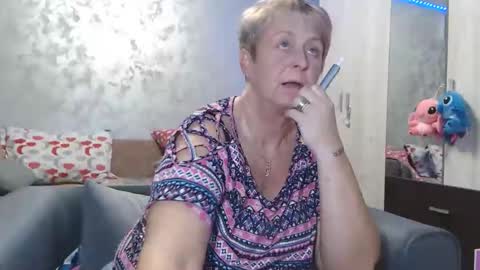 Lovepinklilly online show from December 2025 06:16:01 PM