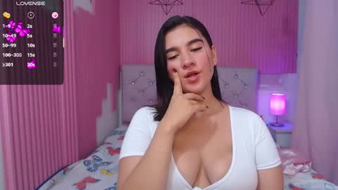 Snapshot of roses_liittle_ chatting on July 2026 11:37:02 PM roses_liittle_ online show from July 2026 11:37:02 PM