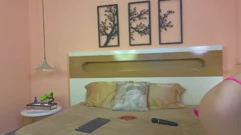 rosewilsom online show from May 2026 12:48:01 PM