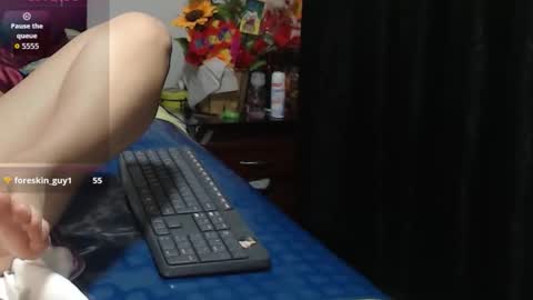 Snapshot of roshy_multisquirt chatting on November 2025 07:57:01 PM roshy online show from November 2025 07:57:01 PM