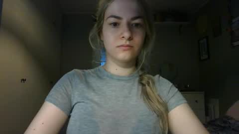 Snapshot of rosie_june chatting on January 2026 07:57:02 AM Rosie online show from January 2026 07:57:02 AM