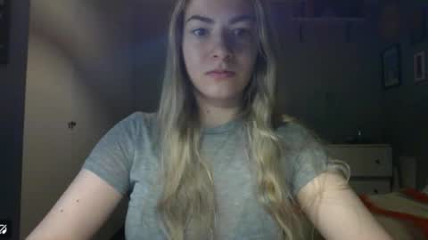 Snapshot of rosie_june chatting on February 2026 07:47:01 AM Rosie online show from February 2026 07:47:01 AM