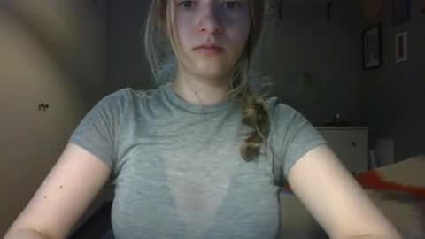 Snapshot of rosie_june chatting on March 2026 08:32:02 AM Rosie online show from March 2026 08:32:02 AM