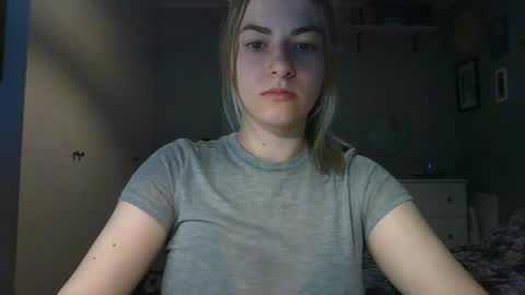 Snapshot of rosie_june chatting on March 2026 07:59:02 AM Rosie online show from March 2026 07:59:02 AM