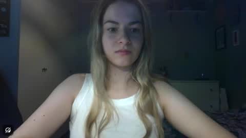 Snapshot of rosie_june chatting on March 2026 06:58:02 AM Rosie online show from March 2026 06:58:02 AM